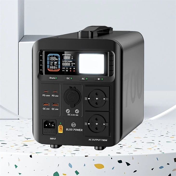 700W Portable Power Station